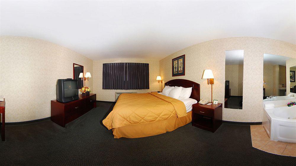 Comfort Inn Story City Екстер'єр фото