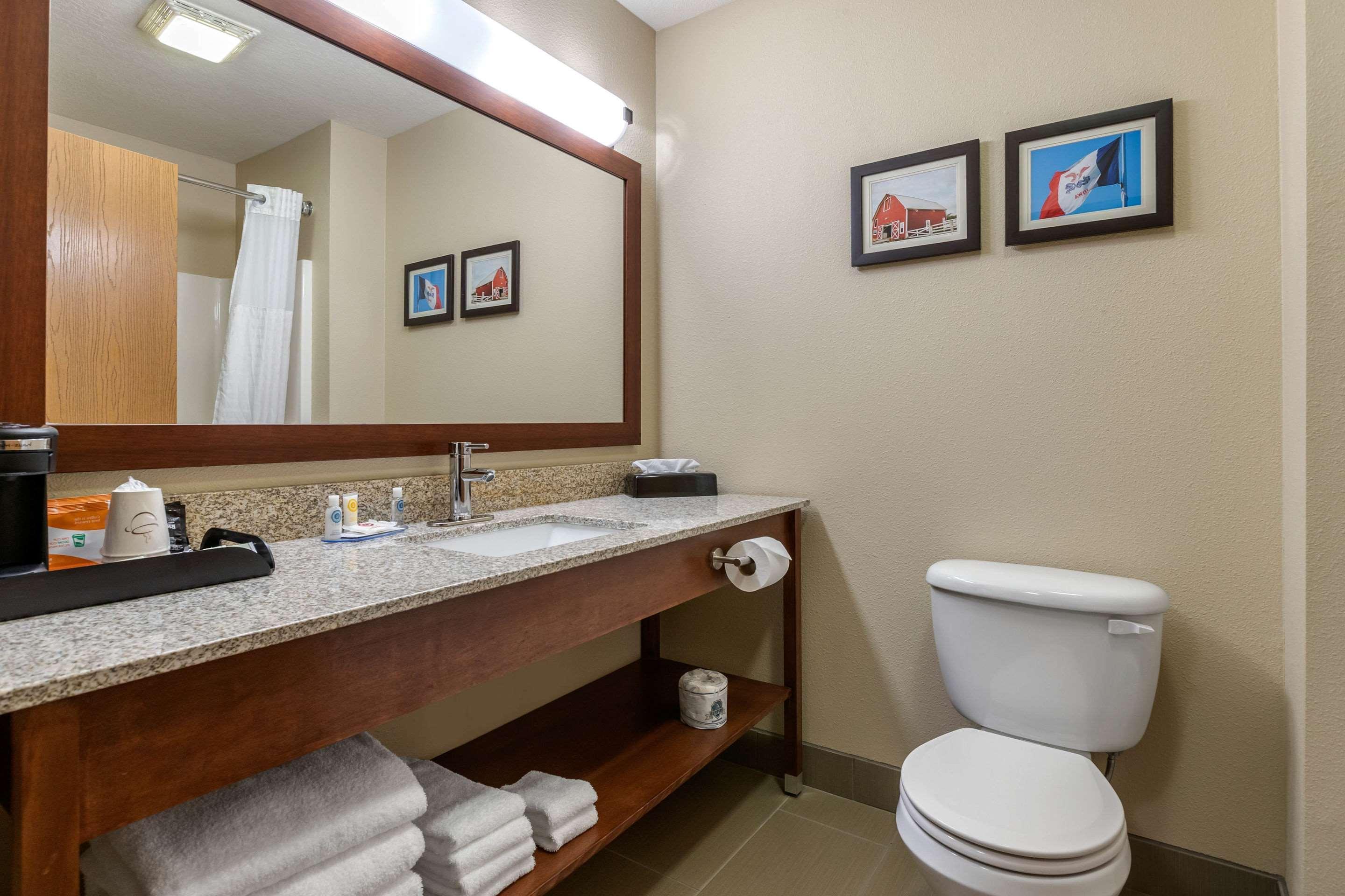 Comfort Inn Story City Екстер'єр фото