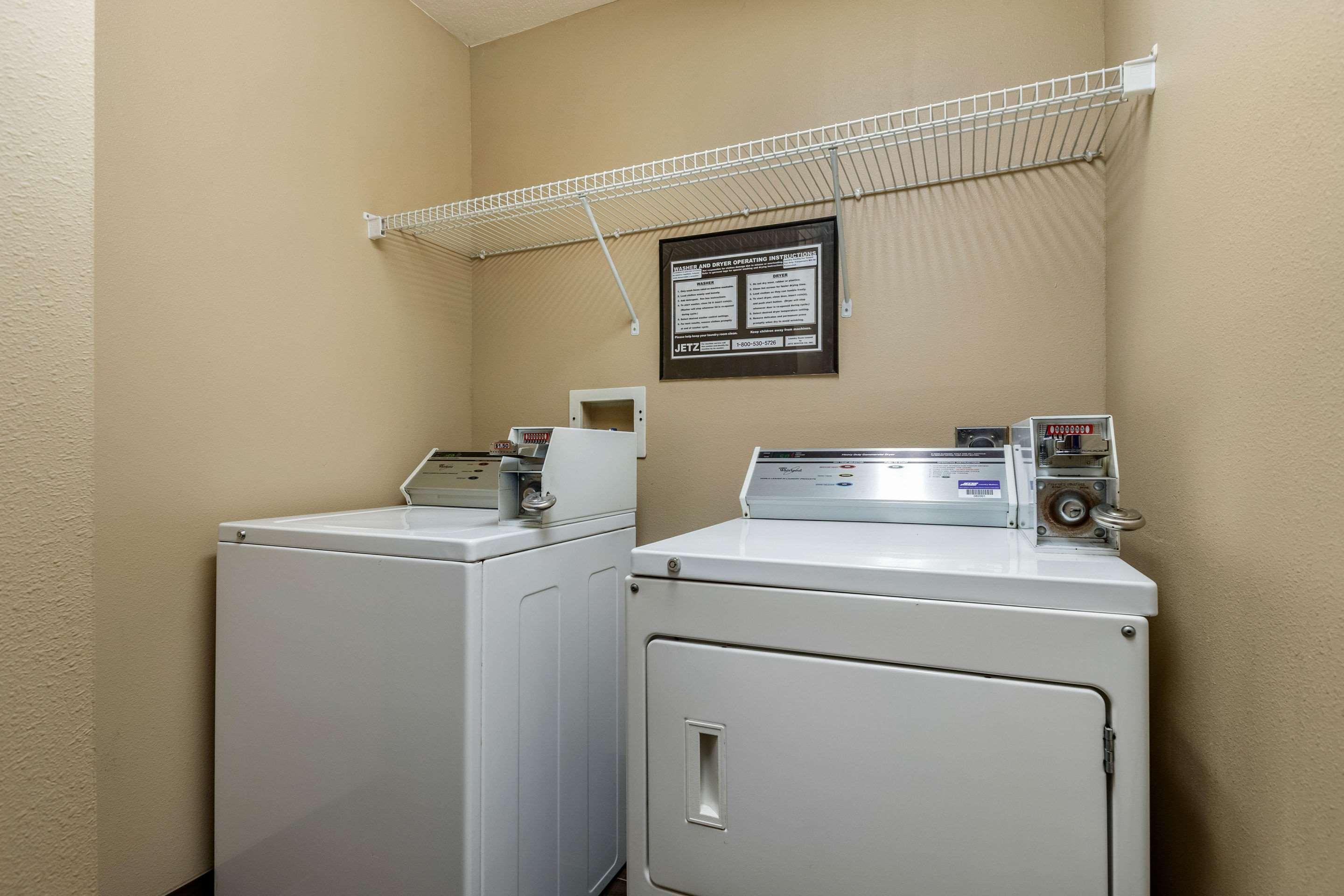 Comfort Inn Story City Екстер'єр фото