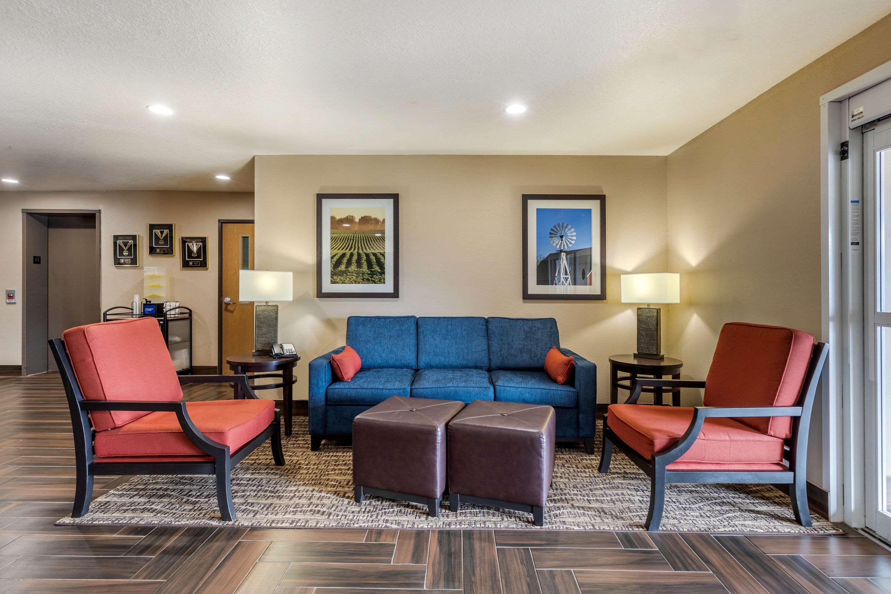 Comfort Inn Story City Екстер'єр фото