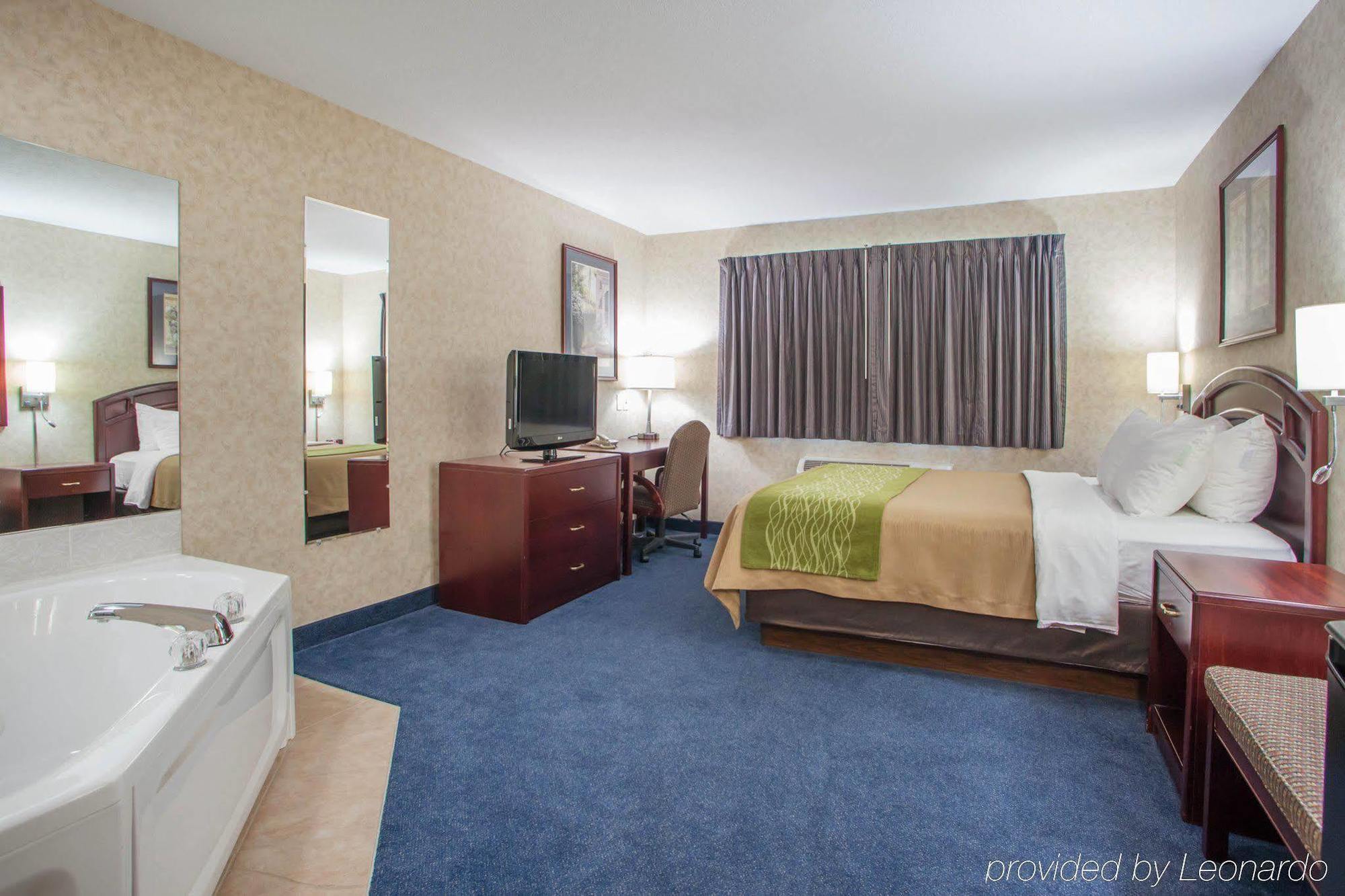 Comfort Inn Story City Екстер'єр фото